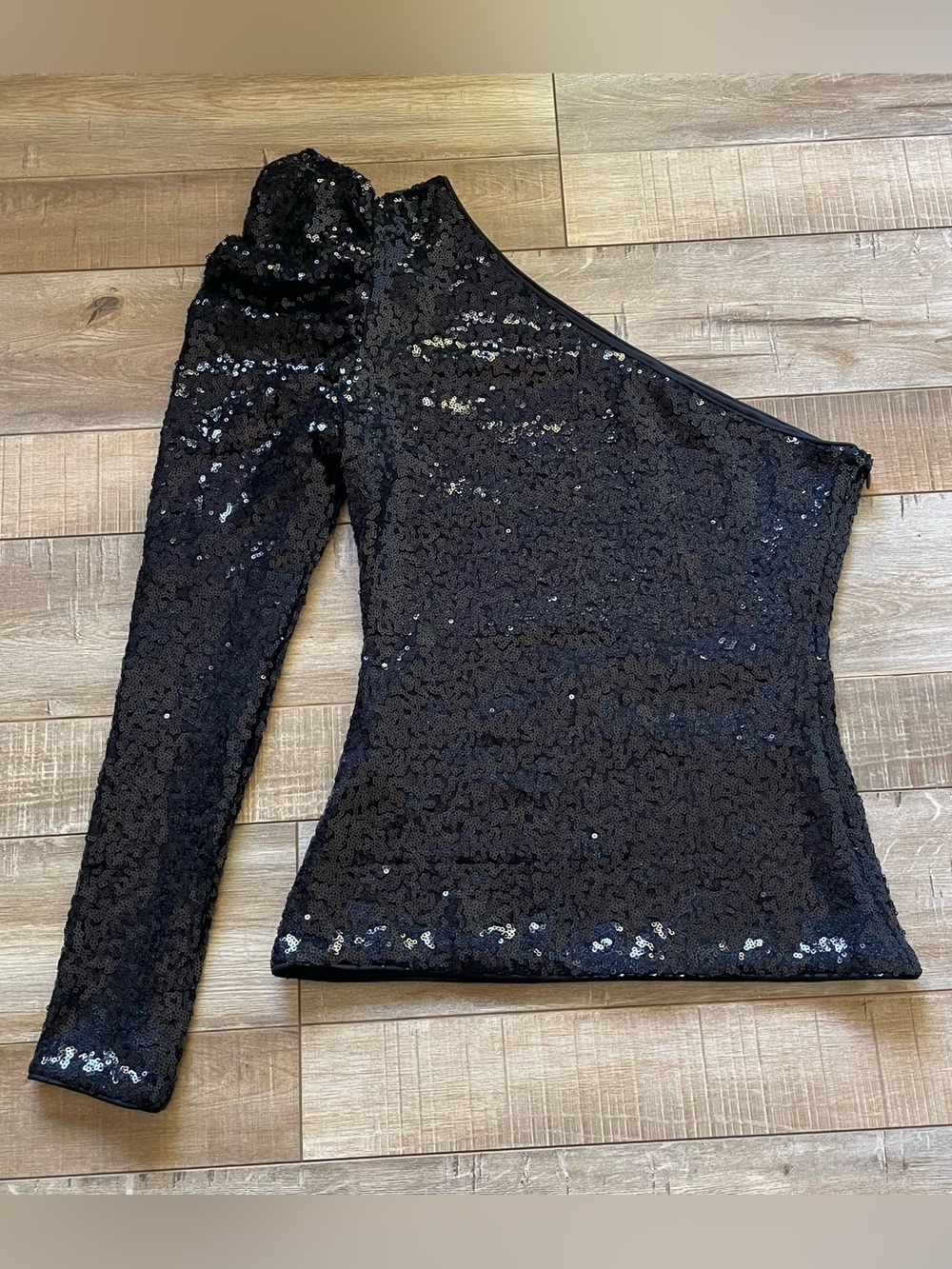 Lovers + Friends One Shoulder Sequin Top XS Black Blue Iridescent Party Blouse